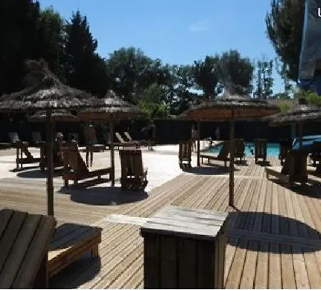 Mobil Climatise Camping La Lande Avec Piscine *